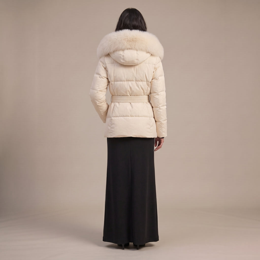 Steppjacke Amira in Rosa mit Fellkapuze und Gürtel