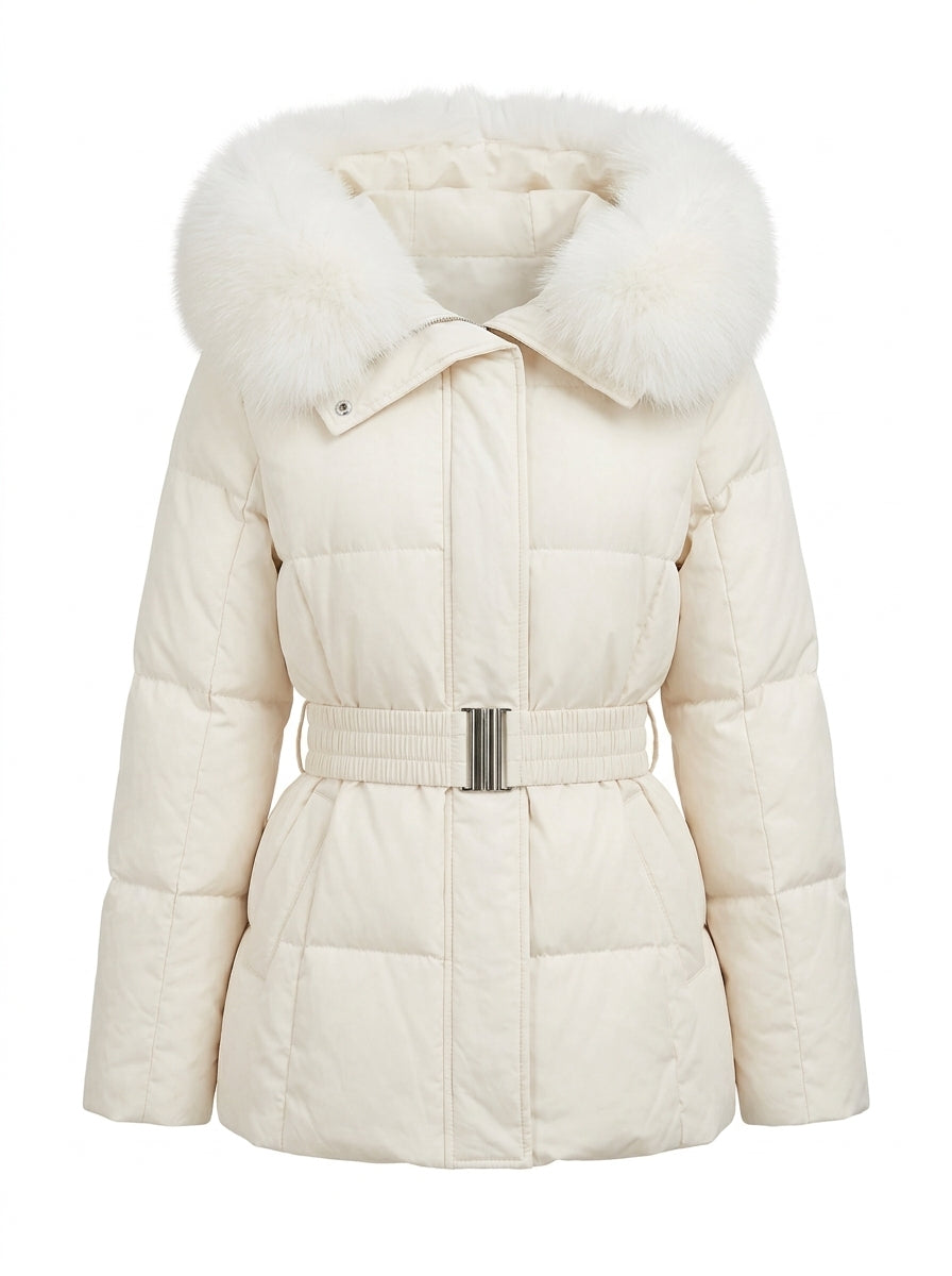 Steppjacke Amira in Weiß mit Fellkapuze und Gürtel