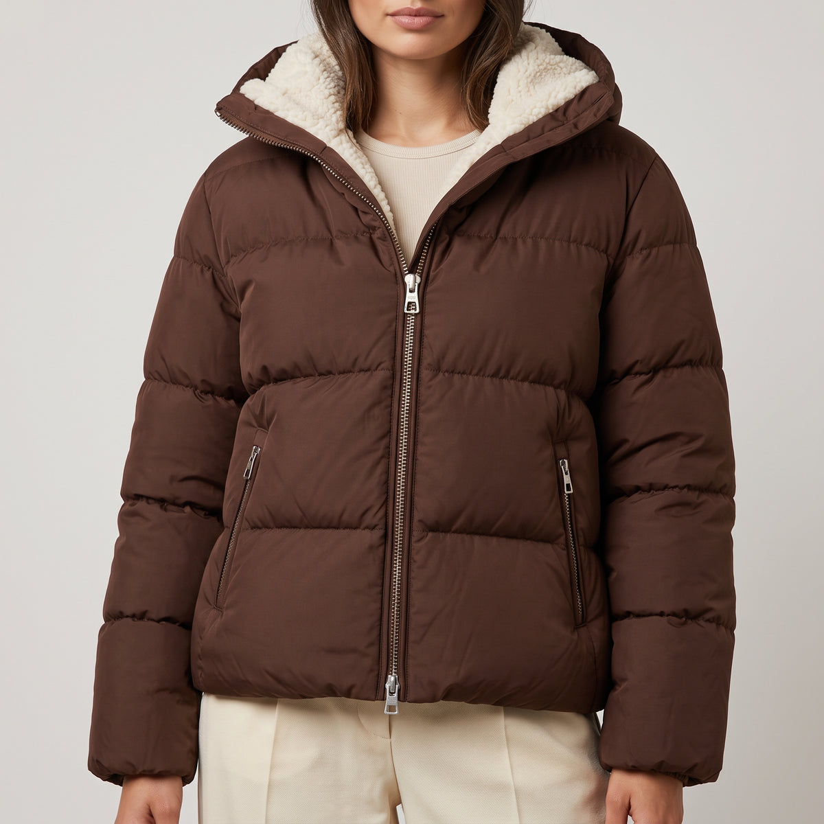 Steppjacke Sena mit Kapuze und Teddyfutter